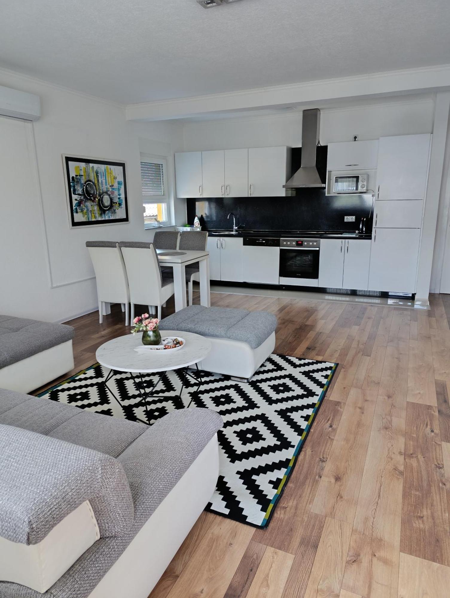 Apartmani Jasmina 2 Bihać Buitenkant foto